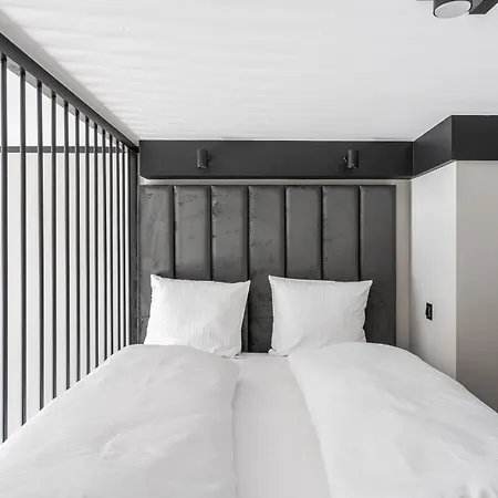 Sleep & Fly & I Comfort