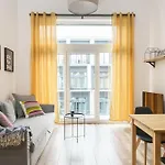 Sleep & Fly & I Comfort Apartament *