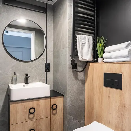 Sleep & Fly & Stay Airport Wroclaw Apartman