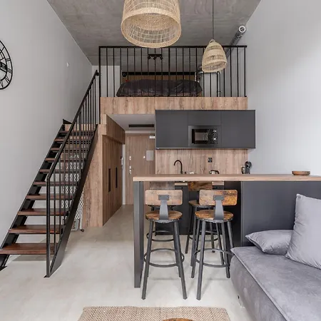 Daire Sleep & Fly & I Comfort Wroclaw