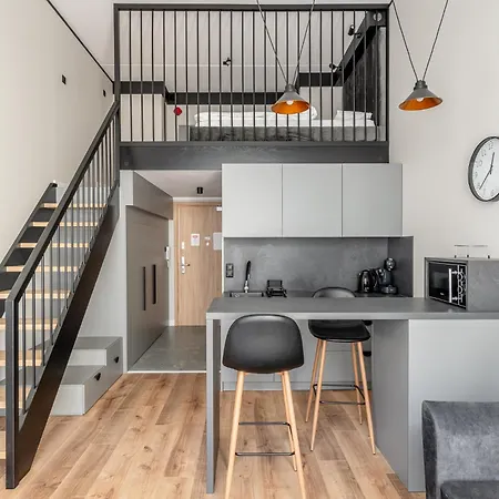 Sleep & Fly & I Comfort Wroclaw