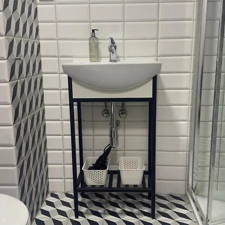 Sleep & Fly & Stay Airport Wroclaw Apartman
