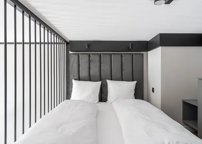 Sleep & Fly & I Comfort